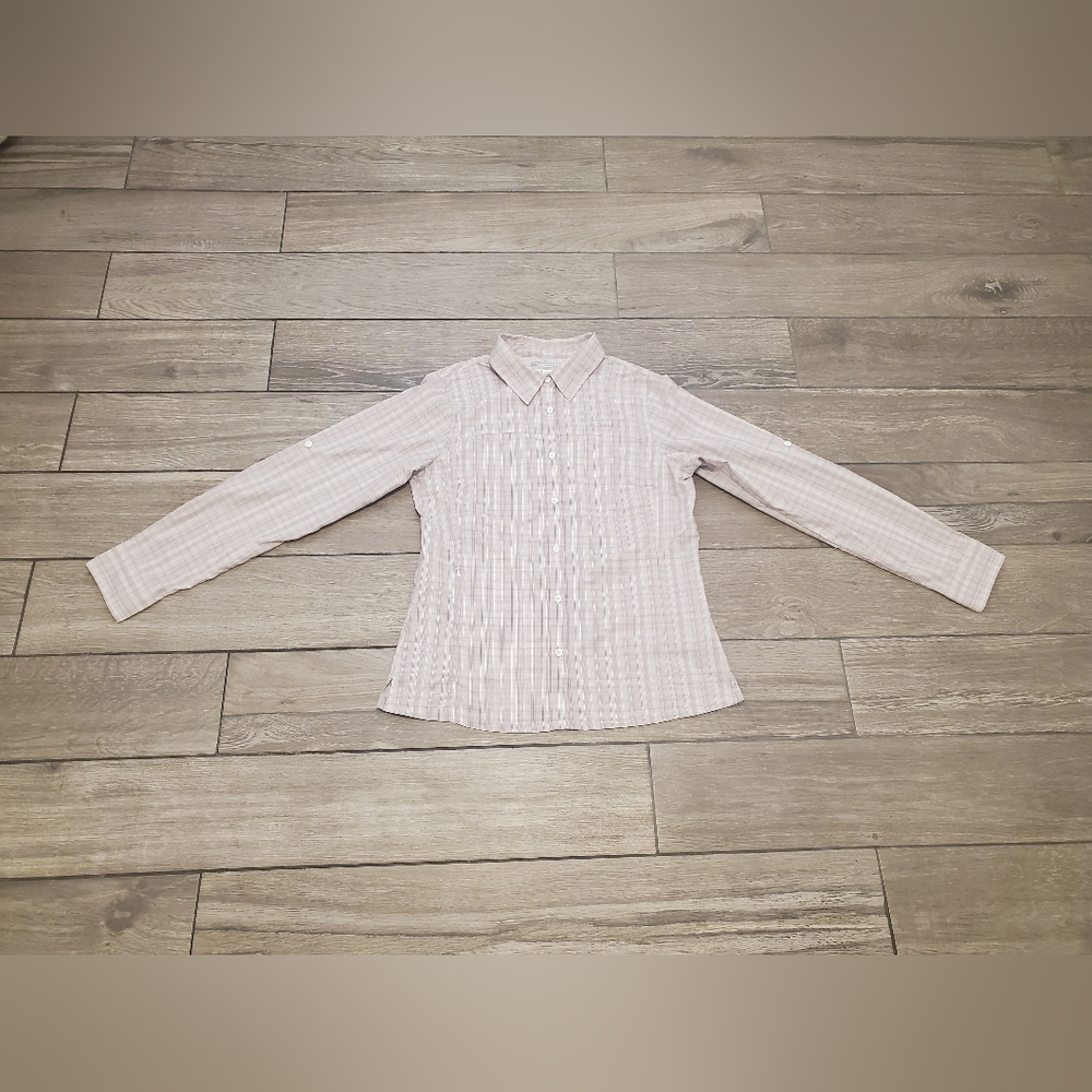 Columbia 100% polyester lilac cream plaid Omni-shade sun protection shirt size M